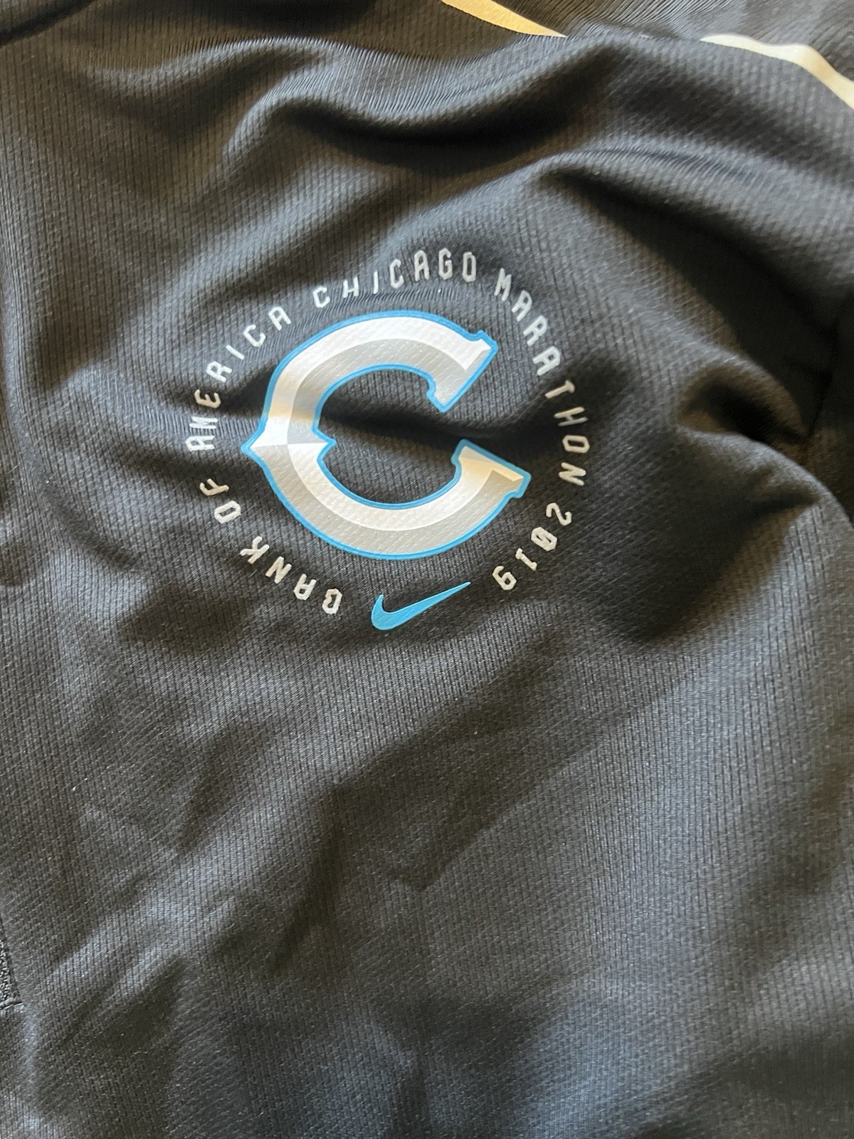 Mens Nike 2019 Chicago Marathon Half Zip (CK0763 010) Size XL gallery