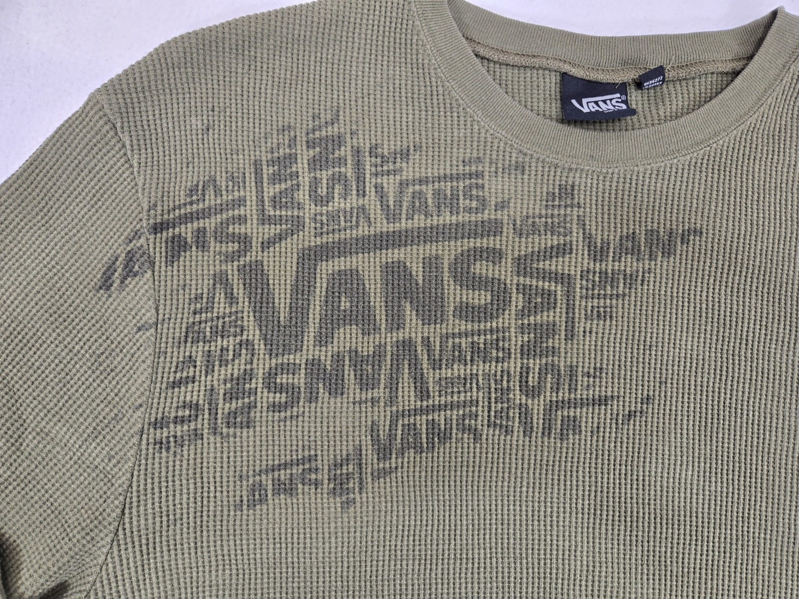 VAN'S Thermal Long Sleeved Crewneck Shirt Men's Size L Olive Green gallery