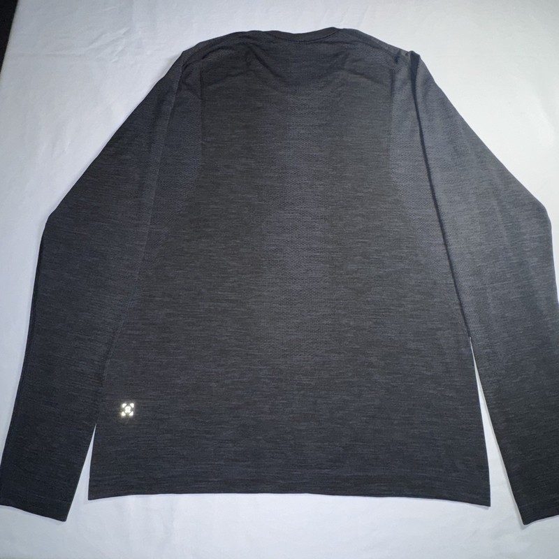Lululemon Metal Tech Vent Long Sleeve Medium Charcoal Gray gallery