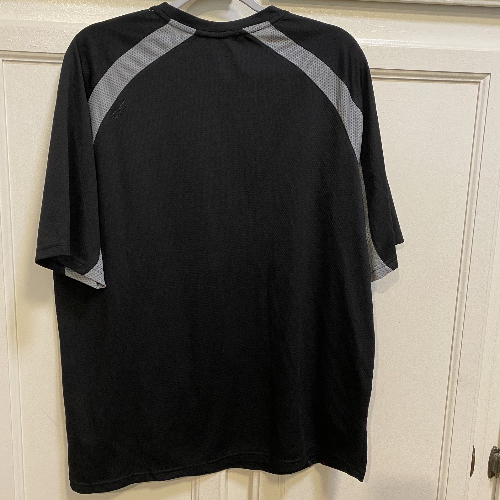 Reebok Black Male T-shirt Size L active Sport gallery