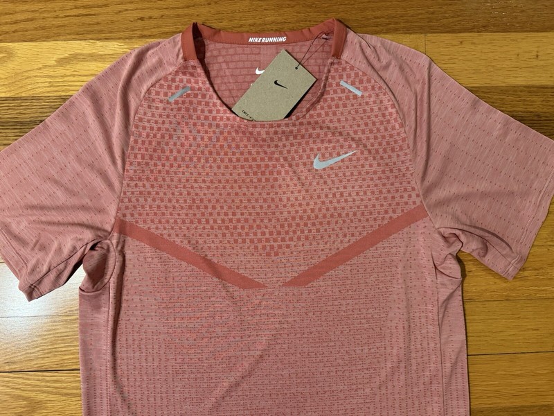 New S Nike Dri-FIT ADV Run Division Tech Knit Running Shirt Pink DM4753-655 Men gallery