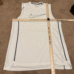 (3) Nike Pro Dri-Fit Men’s Large (L) Slim Fit – Lot – Shirts