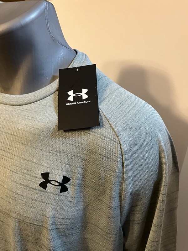 Under Armour T-Shirt Men's Sage Green Striped - Polyester - Large - NWT gallery