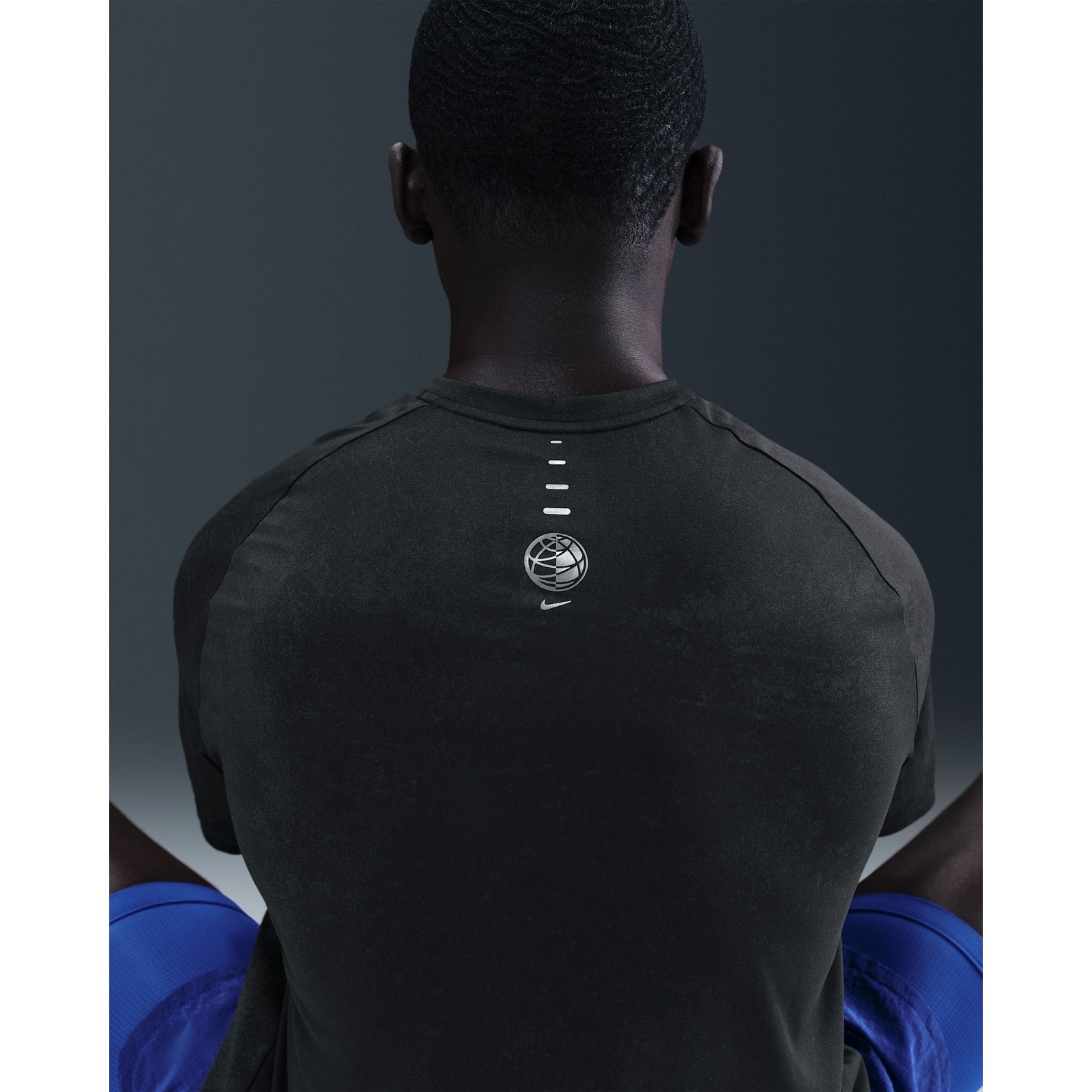 Nike Stride Dri-FIT ADV Running Top Reflective Accents Mens Small Black New gallery