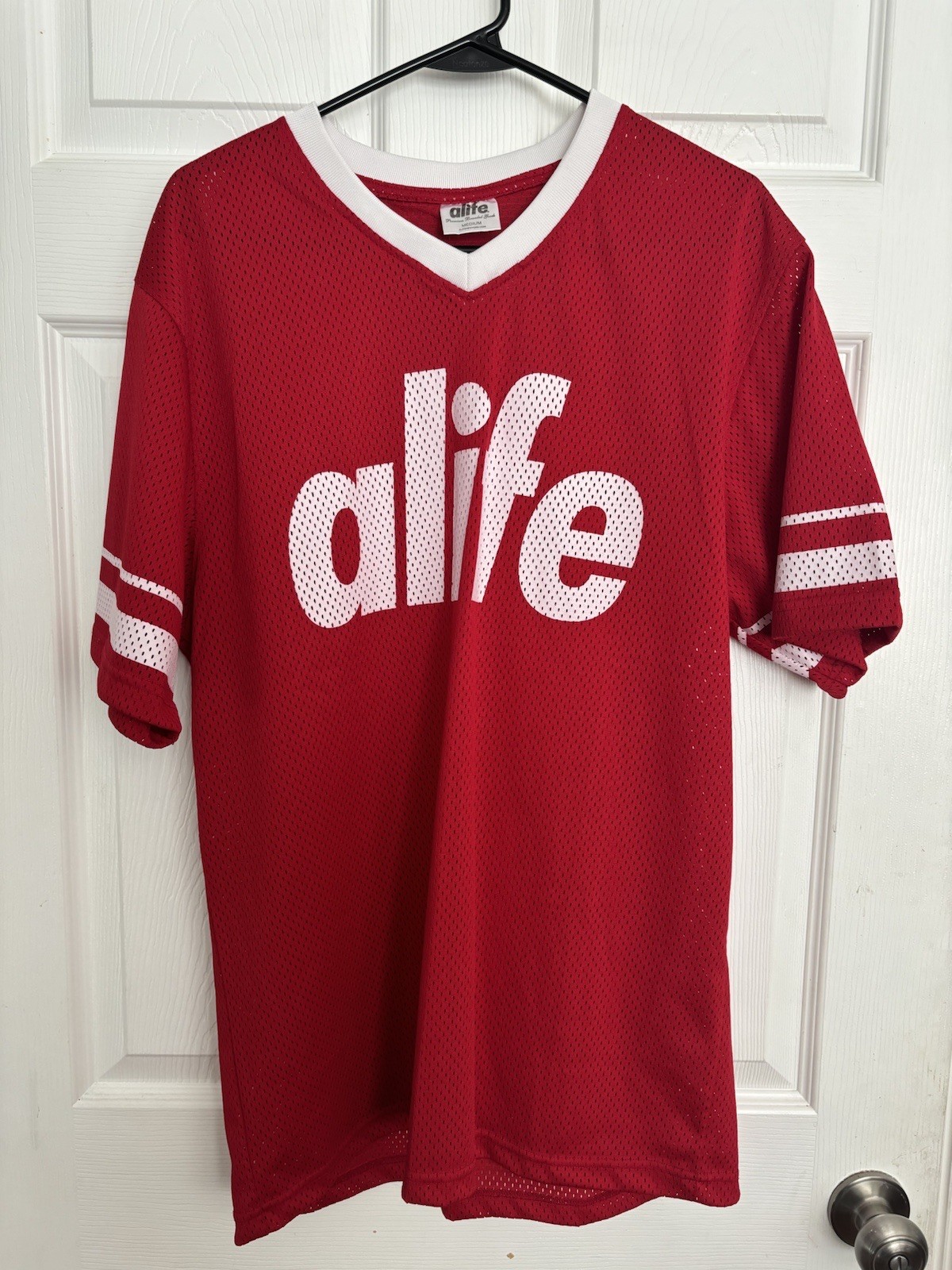 alife New York Lower East Side Batting Practice Jersey Medium Irak Graffiti 012 gallery