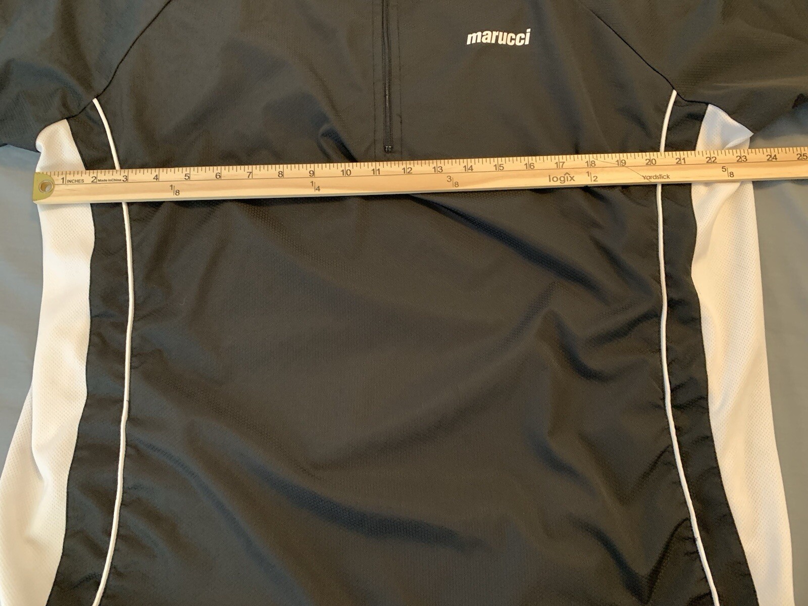 Marucci Men's Large Polyester 1/4 Zip Shirt Black/White Hem Draw String Baseball gallery