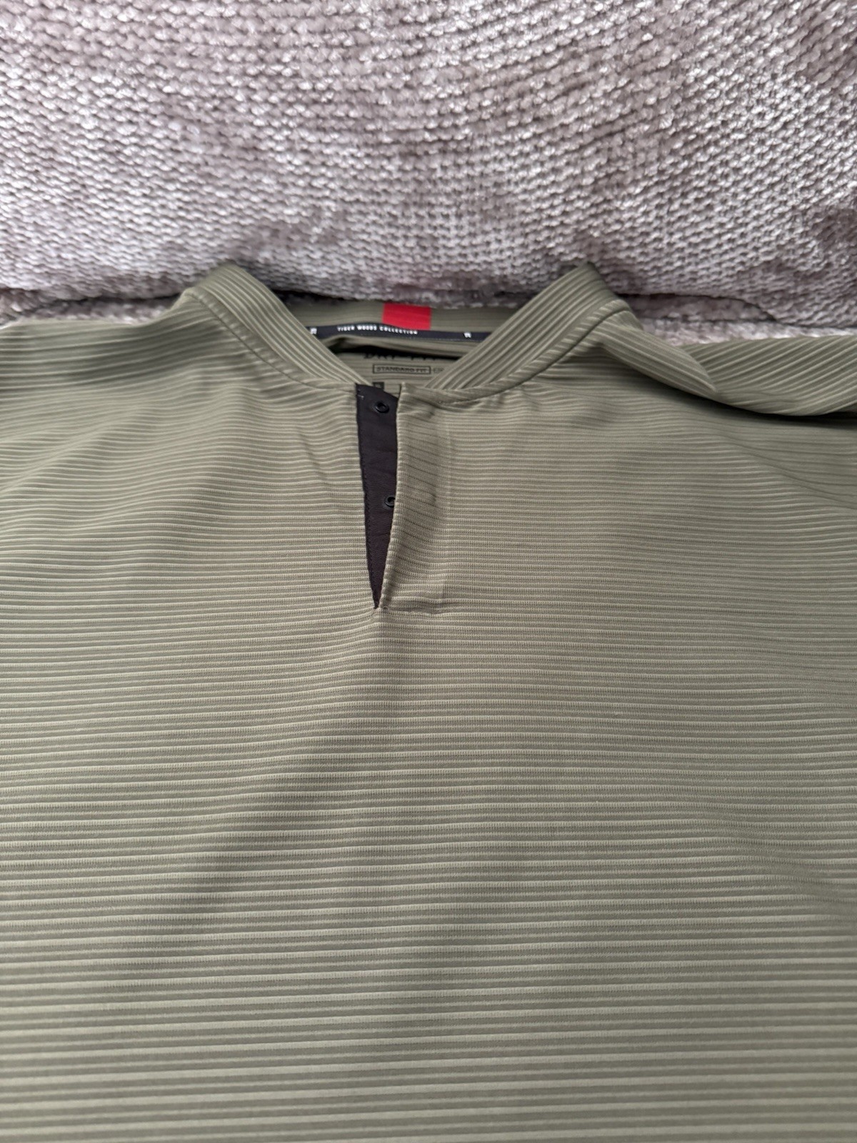 Nike Golf Tiger Woods Textured Vapor Mock Blade Olive XL gallery