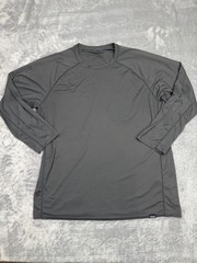 Patagonia Capilene Base Layer Men’s XL Gray Polyester 3/4 Sleeve Crew Neck