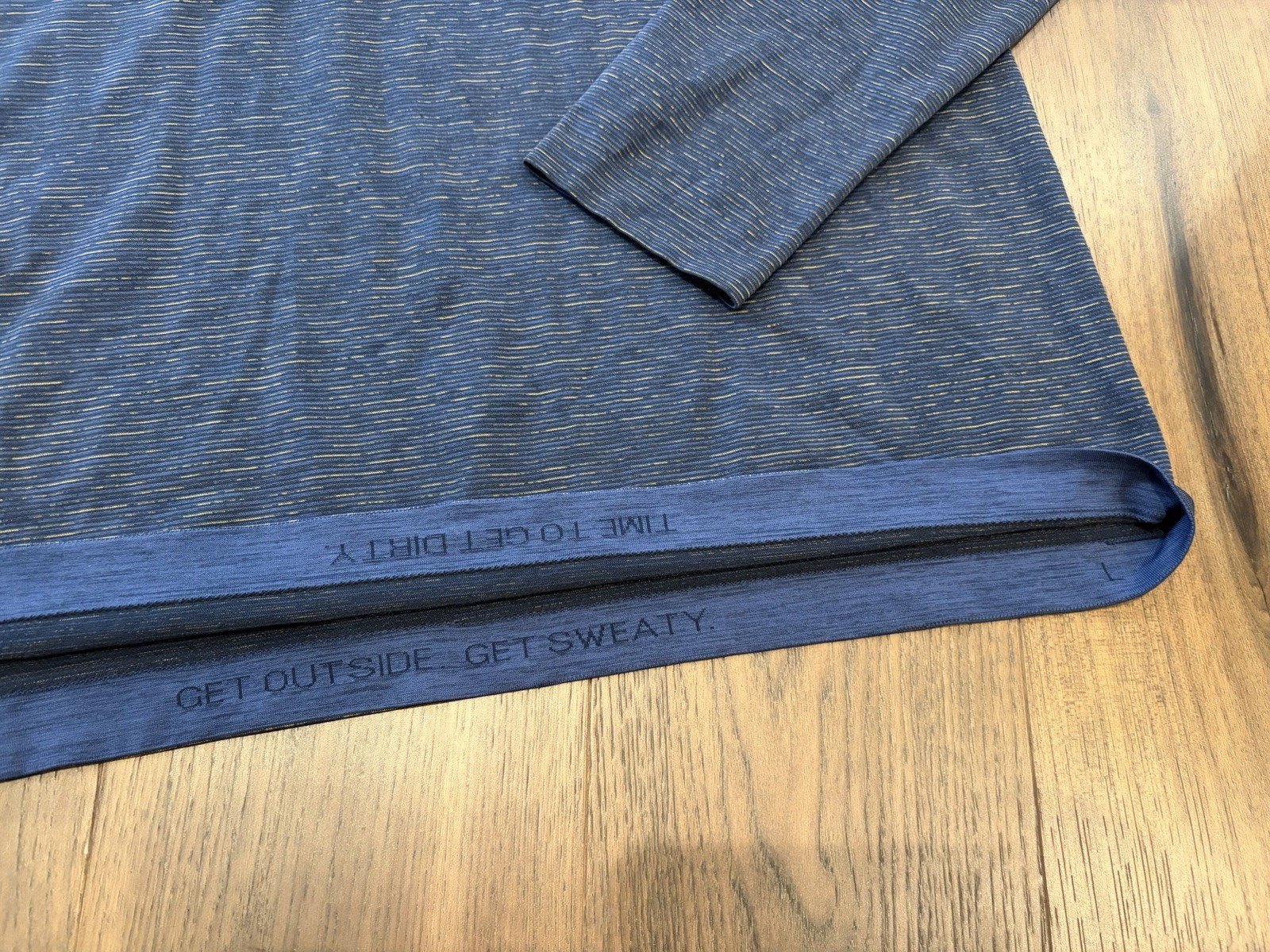Lululemon Metal Vent Tech Long Sleeve Shirt – Size Large – Blue/Multi gallery