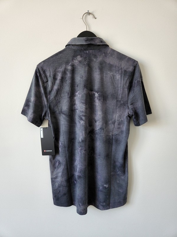 NWT LULULEMON DYAG Grey Dye Evolution Polo Wash Top Shirt Men's Medium gallery
