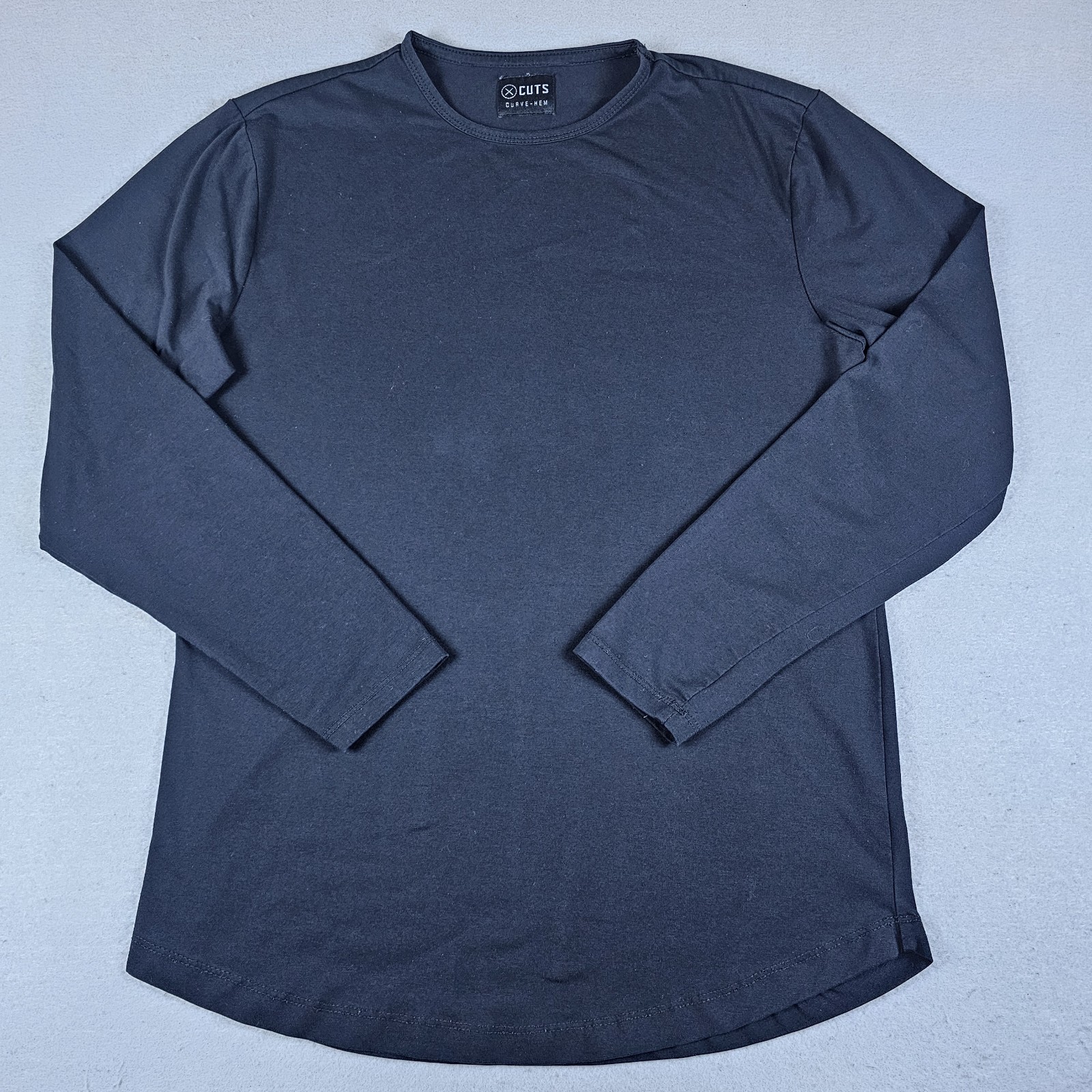 Cuts Clothing Curve Hem Shirt Mens Medium Black Long Sleeve Crewneck Solid Plain gallery