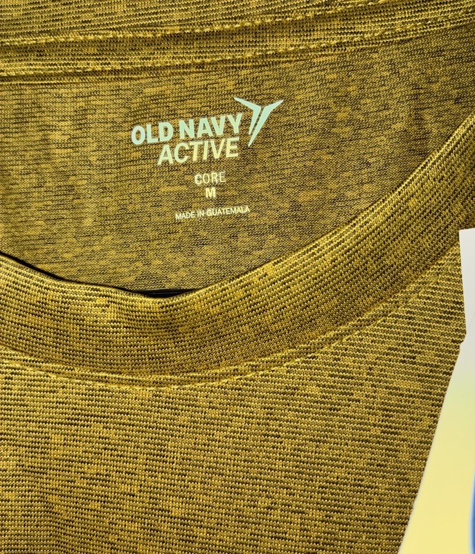Old Navy Active Go Dry Cool Odor Control Core T-Shirt Medium 19x27 New With Tags gallery
