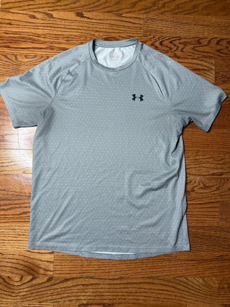 Under Armour Shirt Mens M GREY Loose Fit UA SHIPS NOW!