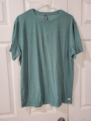 Vuori Strato Tech Tee Men’s Large Sea Pine Heather Green Athletic