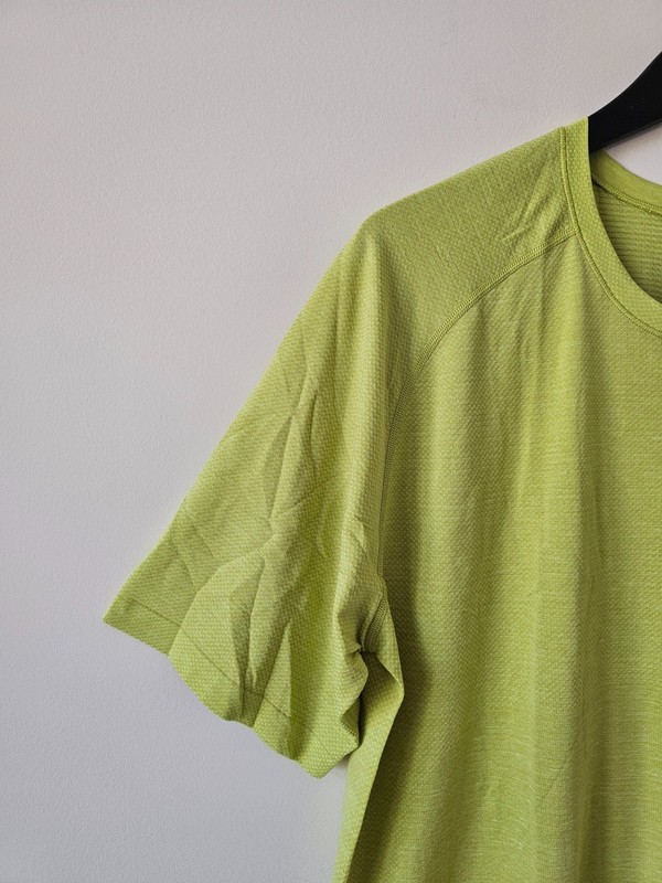 NWT LULULEMON FZAP/WSBI Yellow Green Metal Vent Tech SS 2.0 Top Shirt Men's XXL gallery