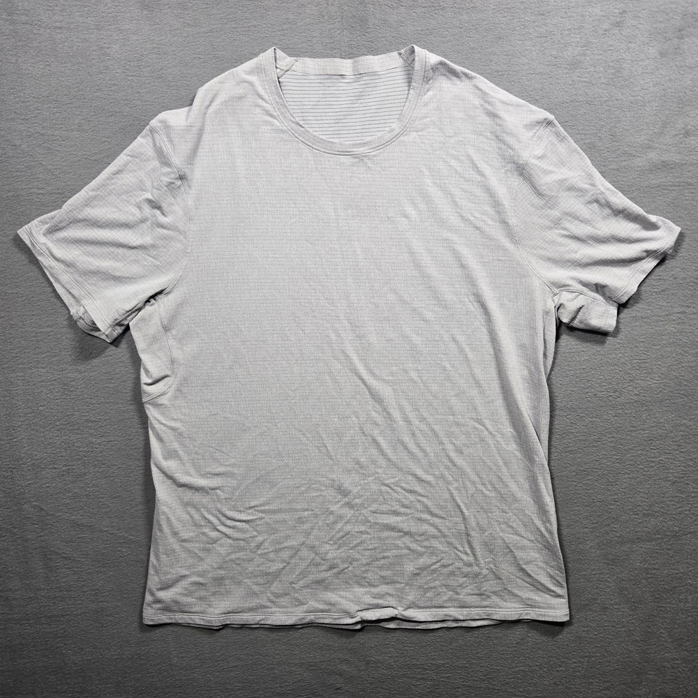 Lululemon Performance Gym Shirt - Mens Size 2XL - Gray Breathable Stretch Tee