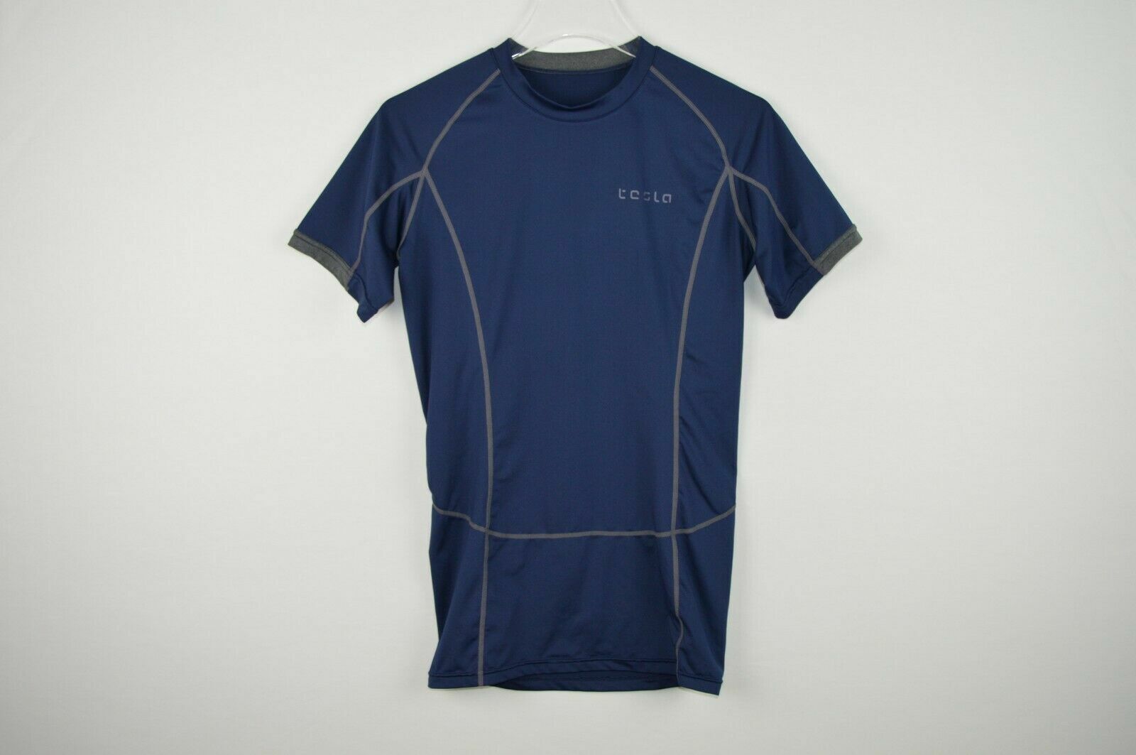 Tesla Compression Base Layer T-Shirt Mens Chest 17 1/4'' Across Athletic Fitted gallery
