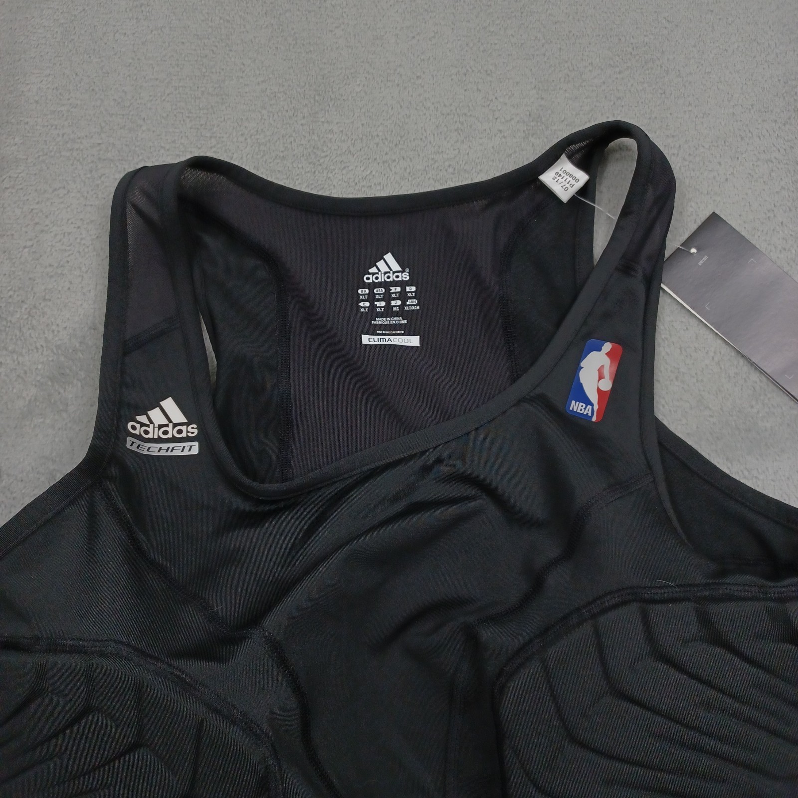 Adidas Tank Mens XLT Black Techfit Compression NWT Basektball gallery