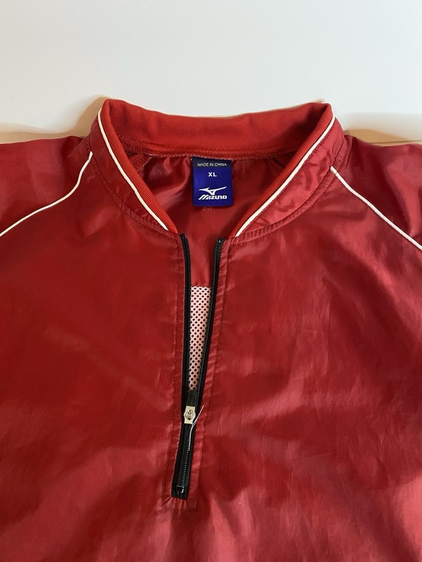 Mizuno Windbreaker Jacket Front Qtr Zip Closure XL Fleece Red Short Sleeve gallery
