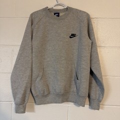 Nike Long Sleeve Men’s Sweat V Neck Size M Gray Pockets Crew Neck Active wear