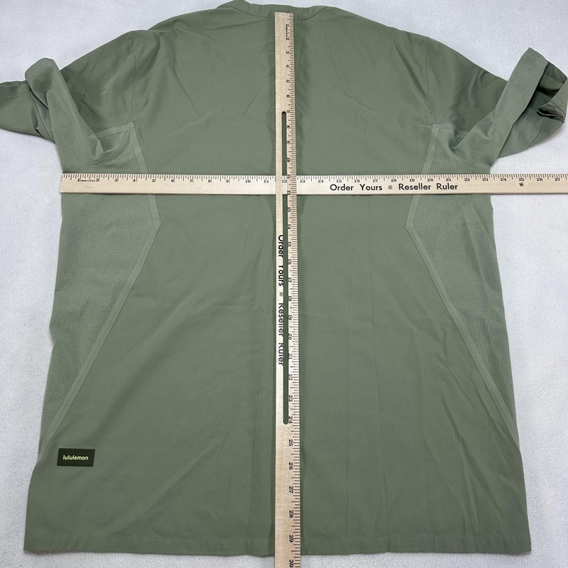 Lululemon Shirt Mens Large Green Snap Front Hiking Utility Water Repellent Camp gallery