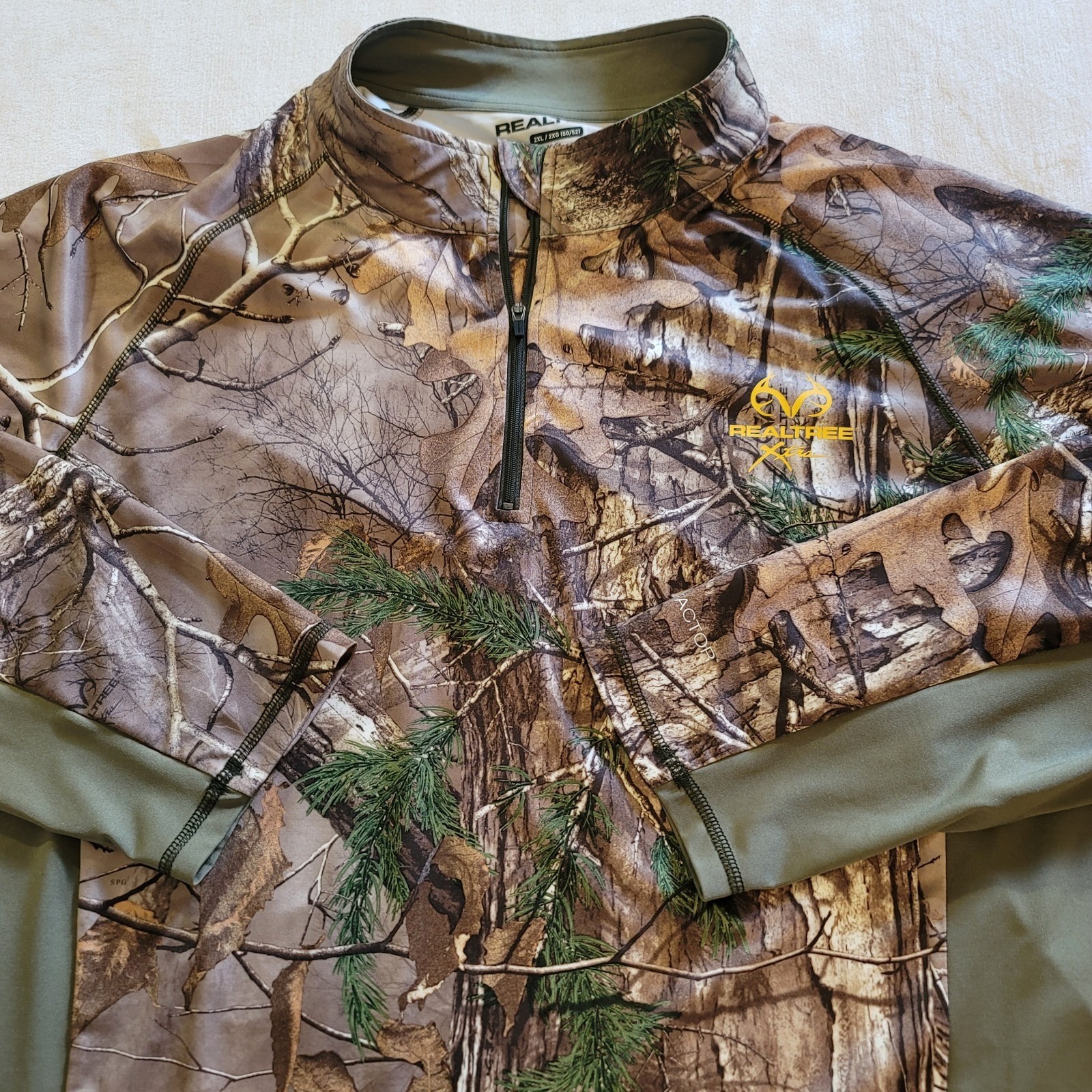 RealTree Men's 2XL Green Camouflage Long Sleeve 1/4 Zip Scent Factor PT 5007 gallery
