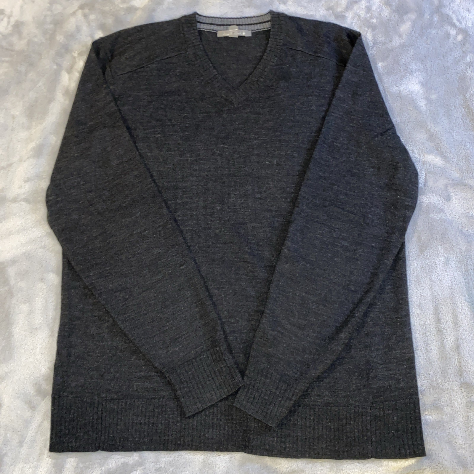 Smartwool Men's Merino Wool Blend V-Neck Long Sleeve Black Large Pullover NWOT gallery