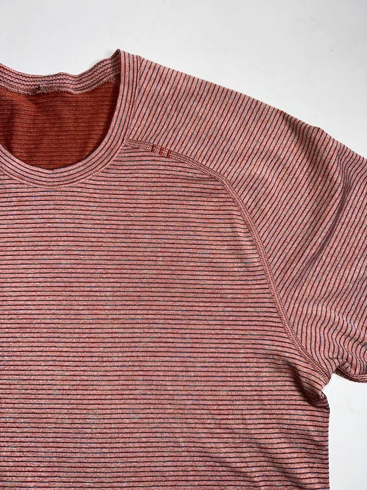 RARE Lululemon Metal Vent Tech Short Sleeve Shirt Sz S Pink Savannah Multicolor gallery