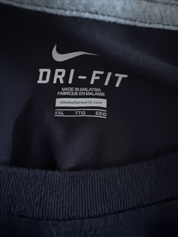 Nike Dri-FIT Shirt Mens XXL Black Short Sleeve Unite The Fight Livestrong Tee gallery