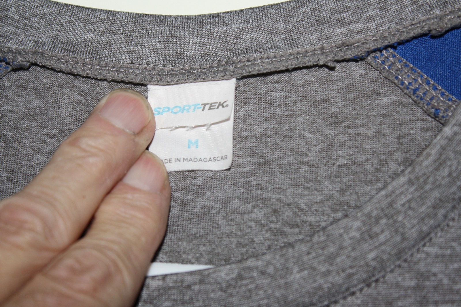 Sport-Tek Colorblock Competitor Tee Daikin Branded size Medium - good condition gallery
