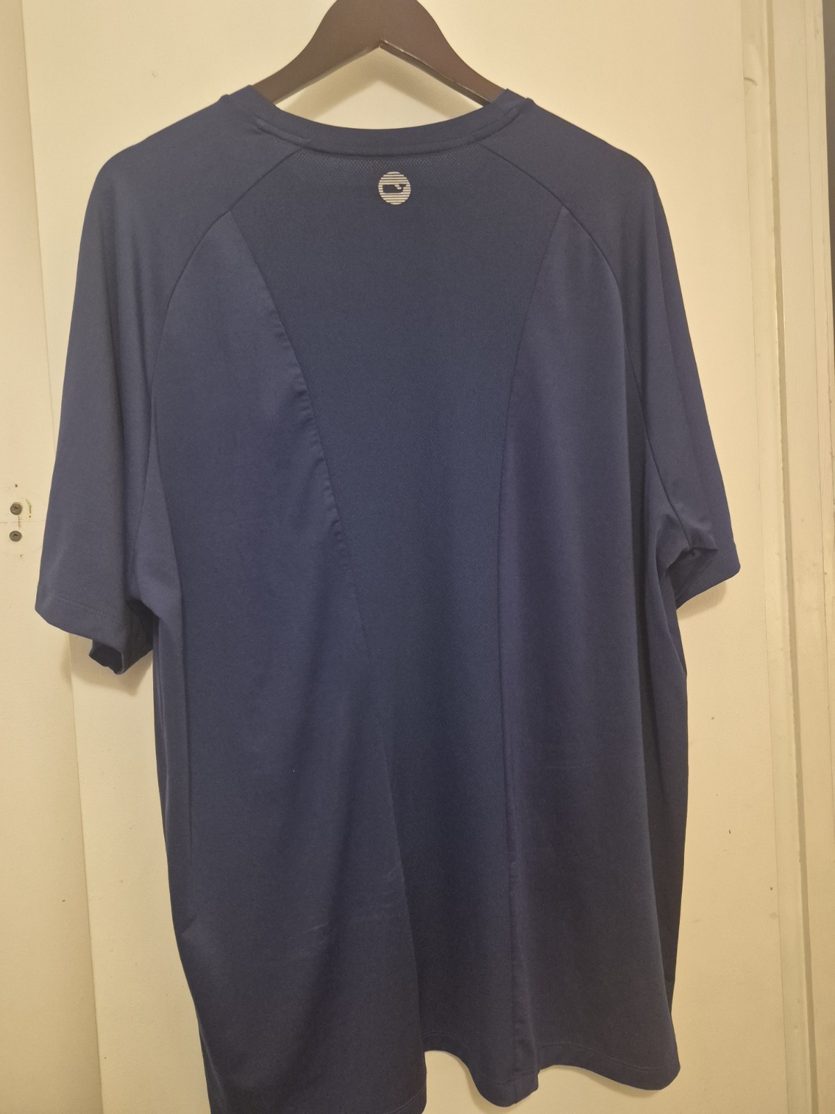 Vineyard Vines Performance Men's XL Blue Crew Neck Raglan Stretch T-Shirt gallery