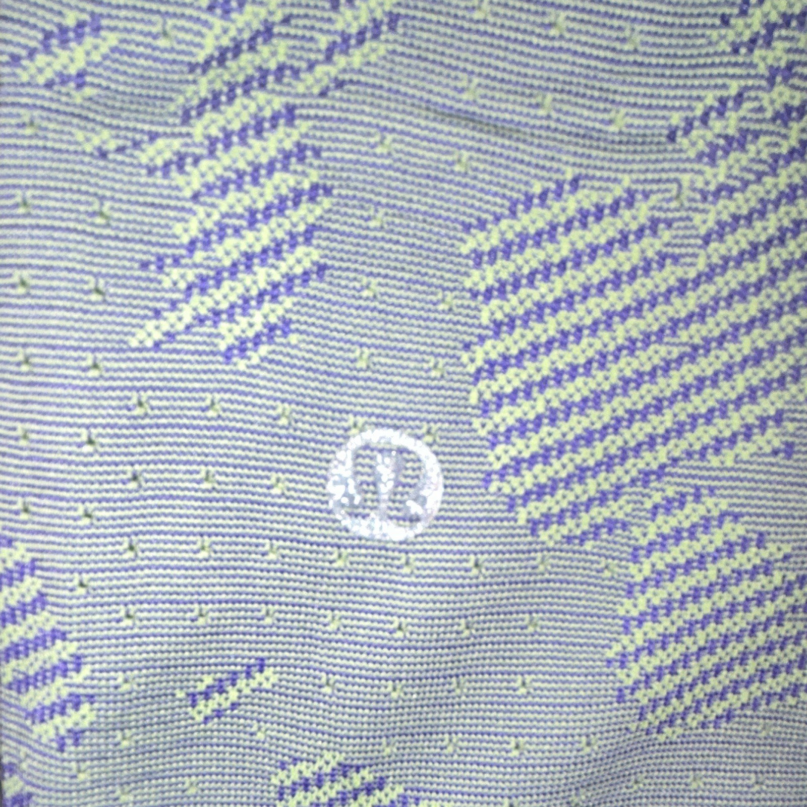 Lululemon Men's Blue/Green/Purple Geometric Breathable Stretch T-Shirt Size L gallery
