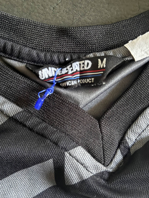 Undftd undefeated Black hockey jerset number 15 ( size m ) gallery