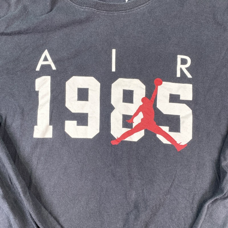 Mens Nike Air Jordan AIR 1985 Black White Red Longsleeve Shirt Size L Large gallery