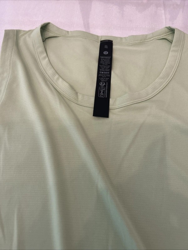 Lululemon Milemaker Men’s Lightweight Tank In Green Brand New gallery