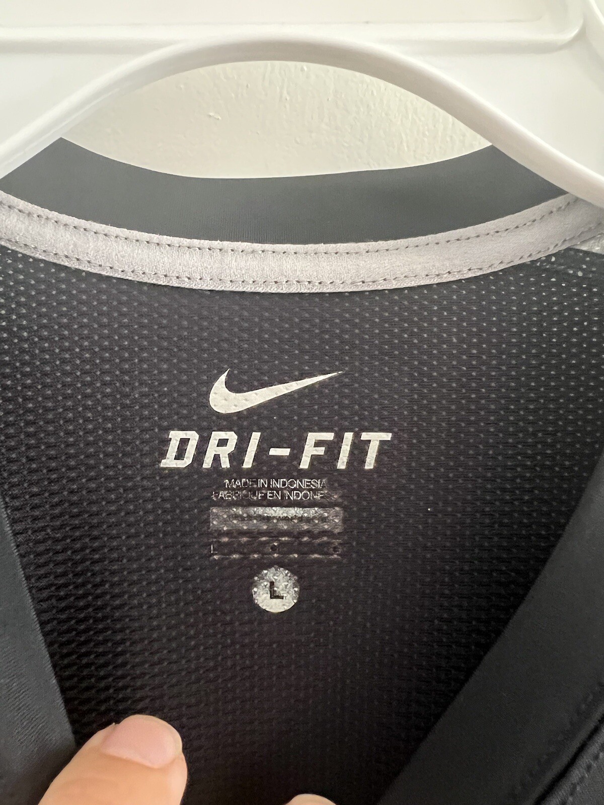 Nike Men's Dri-Fit Training Running Shirt Large Short Sleeve Black gallery