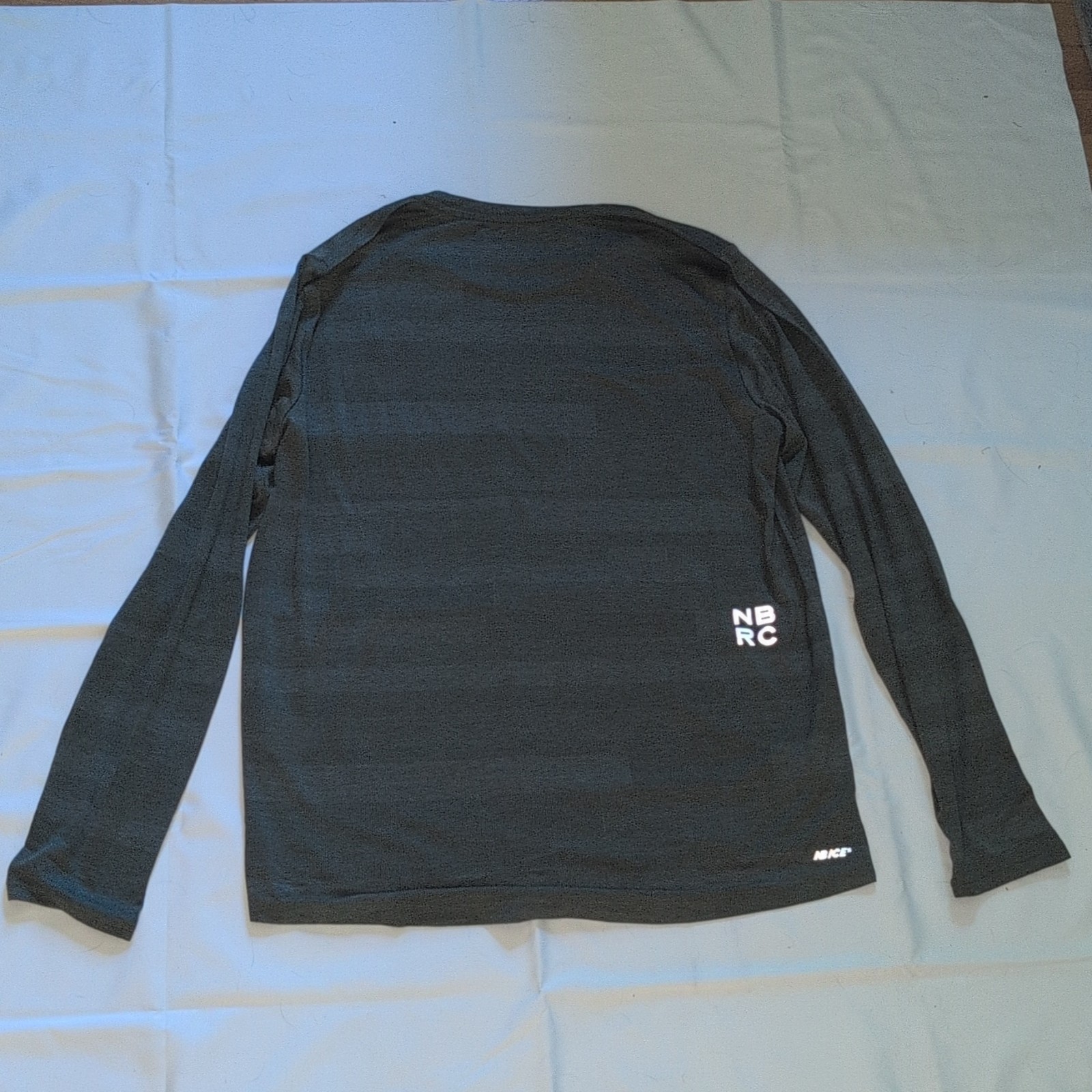 New Balance Running Men's Lightweight Long Sleeve Crew Neck Size L Athletic Gear gallery