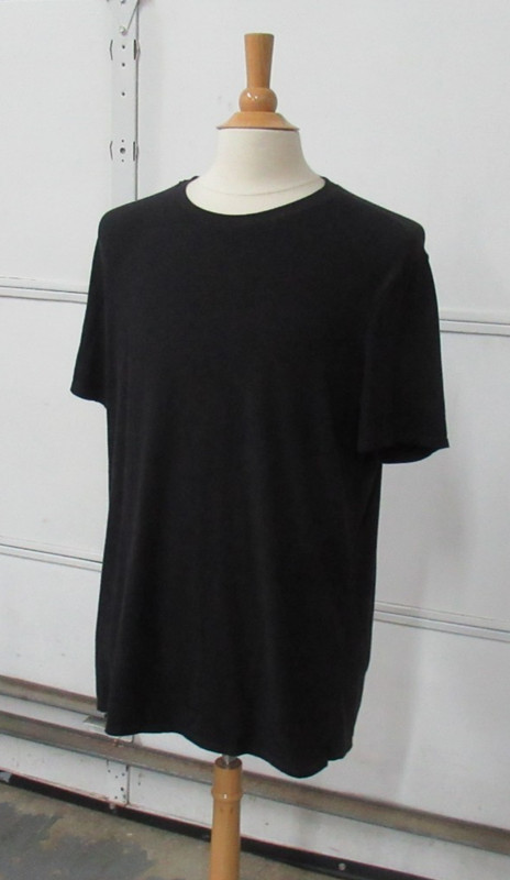 HYLETE Shirt Adult Black Crewneck Short Sleeve Pullover Tee XXL (wears like XL) gallery