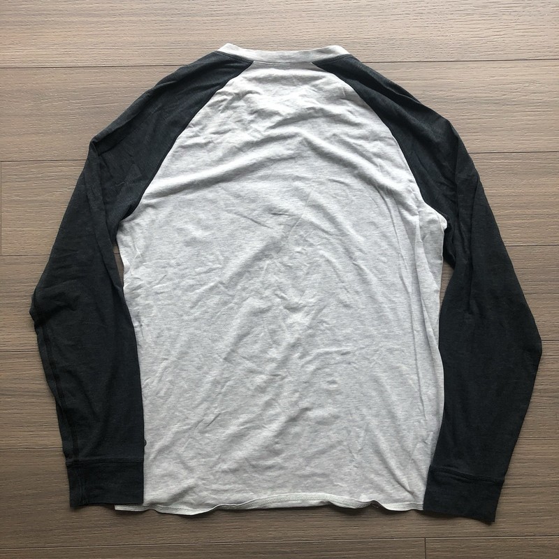 Lululemon Baseball Tee - Men's Size M, Navy/Gray gallery