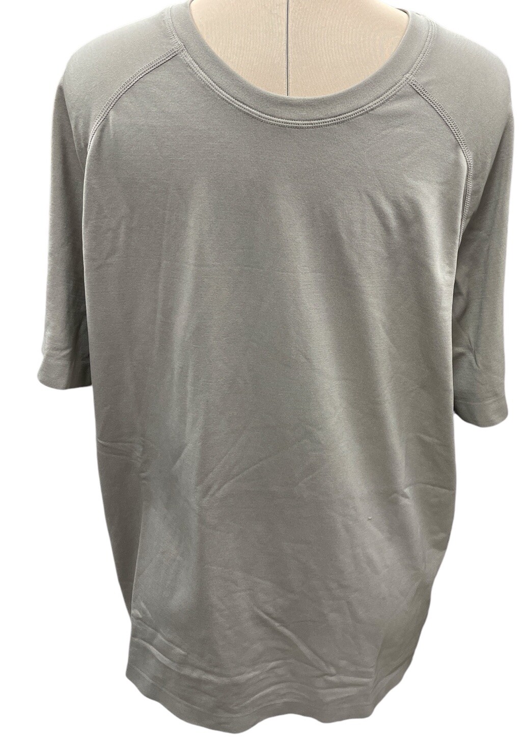 Fabletics Men's The Training Day Short Sleeve Tee Brutalist Khaki Size XXL gallery