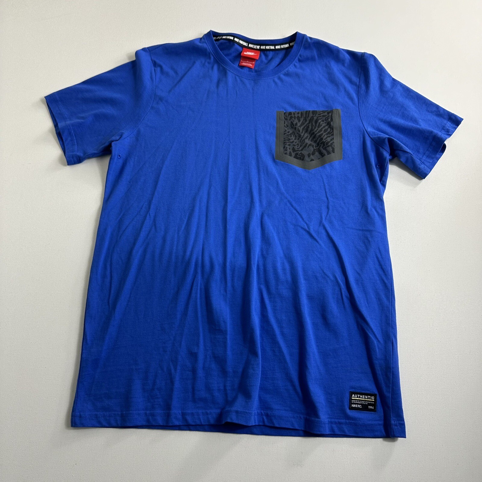 NIKE F.C. Pocket Tee Large Soccer Futbol Animal Print Short Sleeve Crew Neck gallery