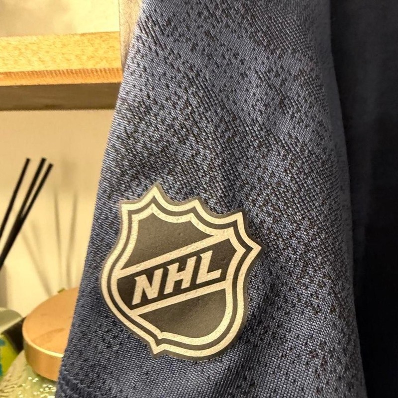 Nhl Men's Navy and Blue Top gallery