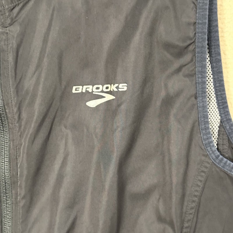 Brooks Shelter Technology Running Vest Mens L Black Full Zip Reflective Vented gallery