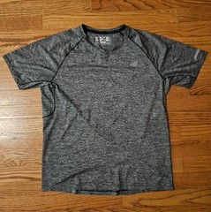 New Balance NEVER WORN Medium Men’s Gray Running Shirt Reflective
