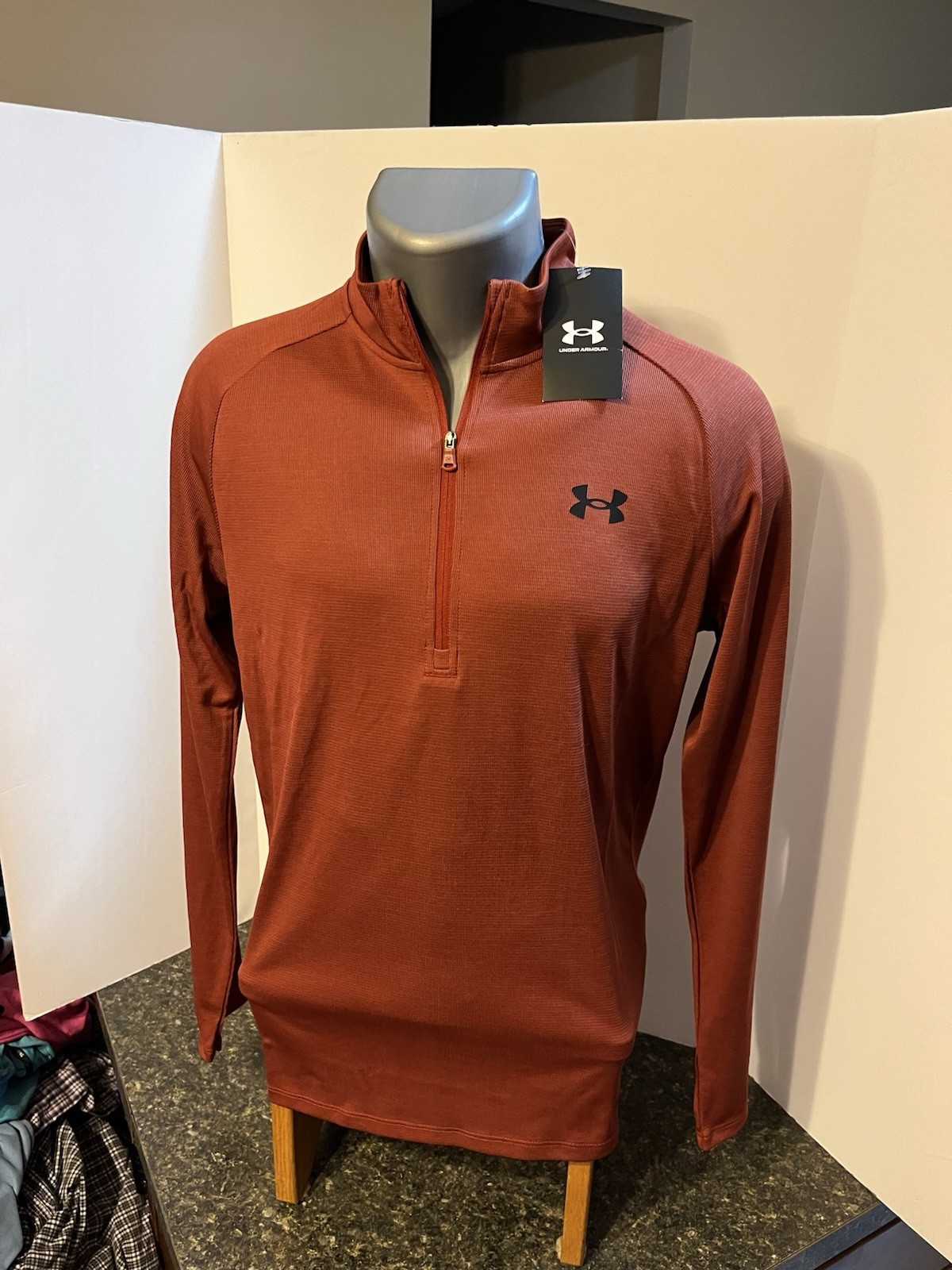 Under Armour Men’s LS 1/4 Zip Pullover Red Rust Polyester Small - NWT gallery