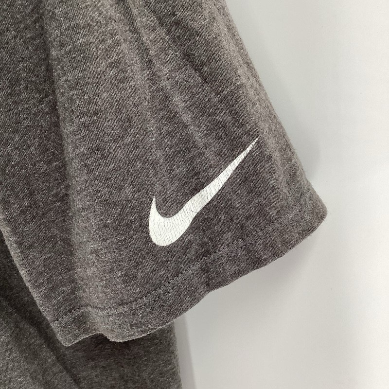 Nike Tee Shirt Men’s Athletic Cut Dark Gray Reddish Orange Size Large 933 gallery