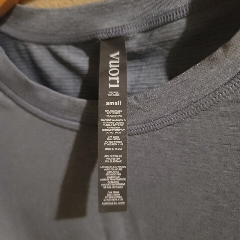 vuori tradewind performance tee Small Cloud Heather gallery