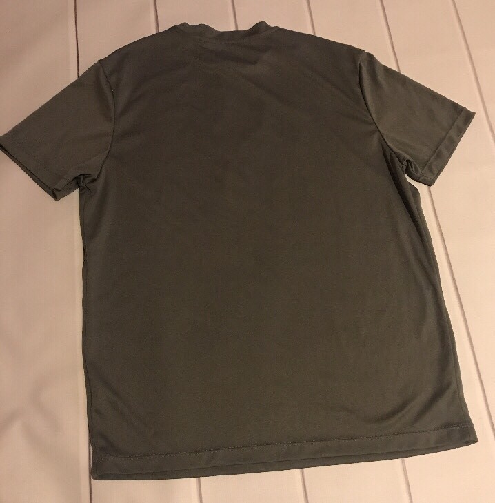 FCB Men's Gray Shirt Size Medium gallery