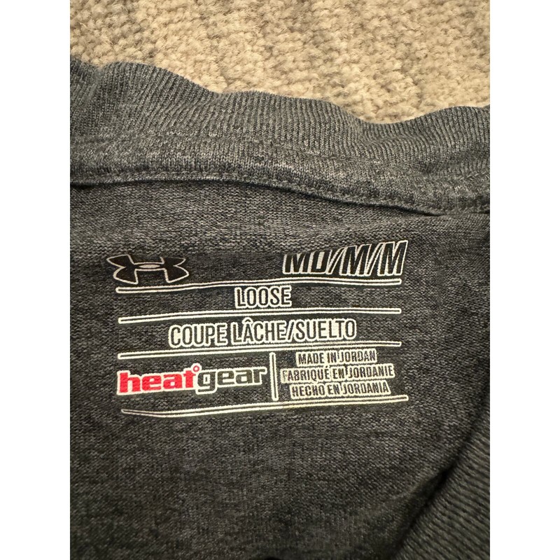 Under Armour Tech Loose Men's long sleeve Carbon Grey Size Medium gallery