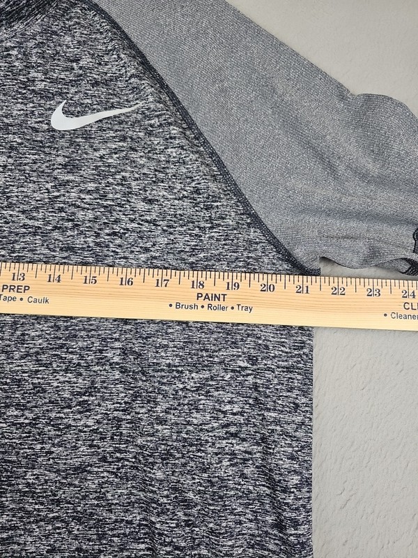 Nike Element 1/2 Zip Running Pullover Men' Large Gray Reflective Thumb Holes gallery